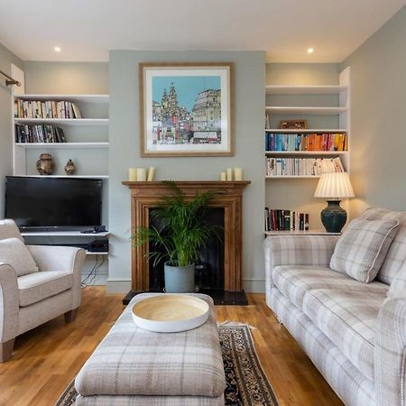 Quaint 2 Bedroom Flat - 9 Minutes Walk To Vauxhall Tube Лондон Екстериор снимка