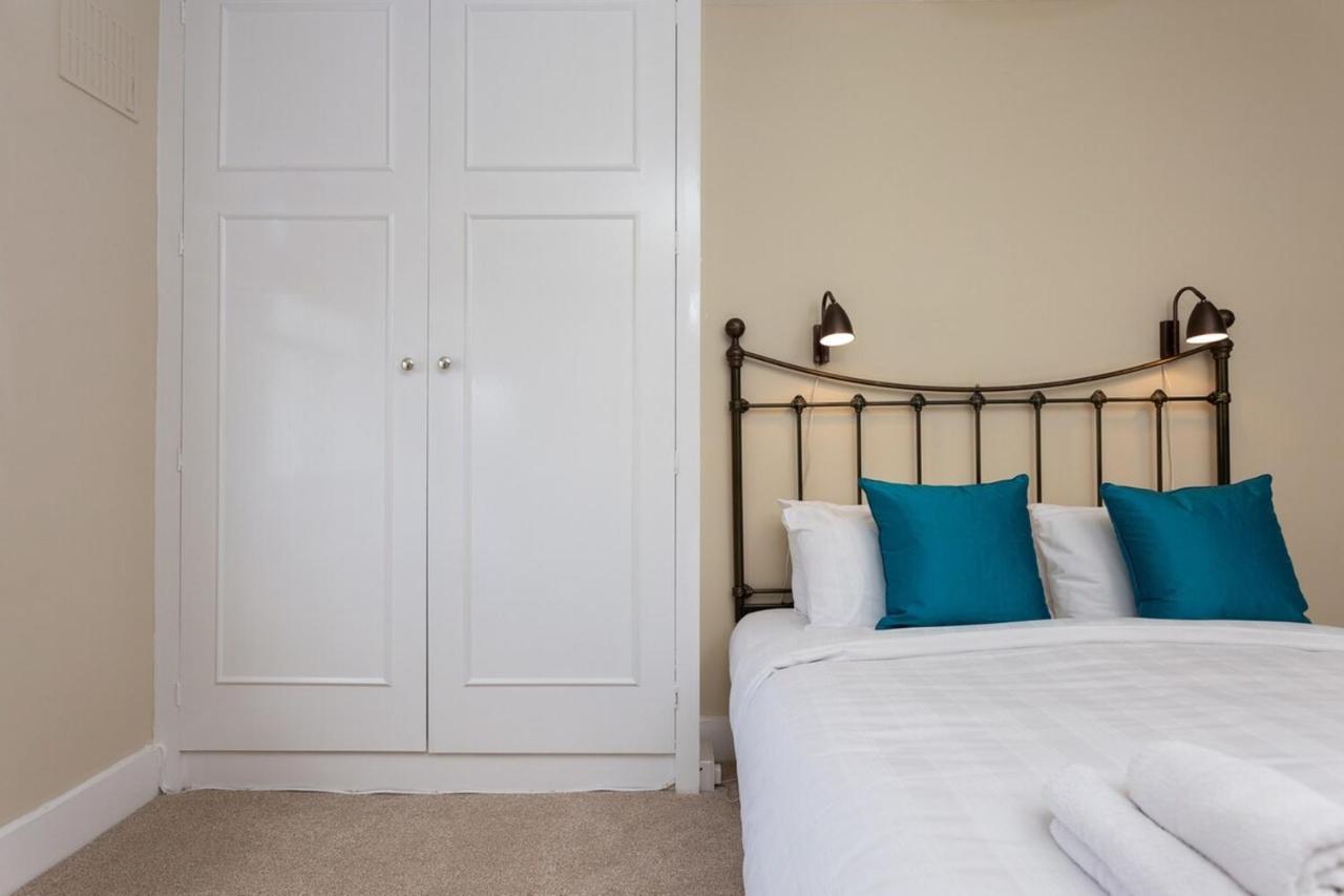 Quaint 2 Bedroom Flat - 9 Minutes Walk To Vauxhall Tube Лондон Екстериор снимка