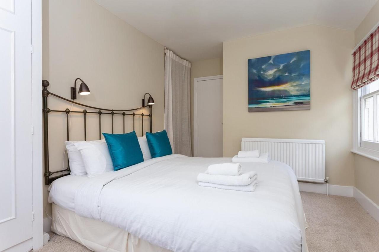 Quaint 2 Bedroom Flat - 9 Minutes Walk To Vauxhall Tube Лондон Екстериор снимка